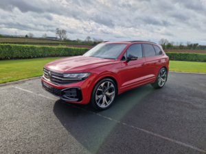 2023 Volkswagen Touareg 3.0 Tdi V6 Black Edition SUV 5dr Diesel Tiptronic 4motion Euro 6 (s/s) (286 Ps) in Red — image 6