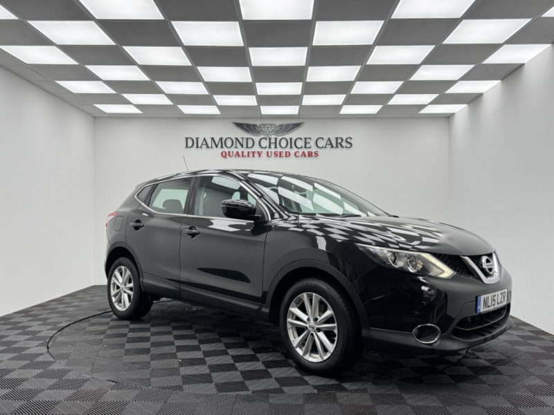 2015 Nissan Qashqai 1.5 Dci Acenta in Black — image 1