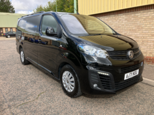 2022 Vauxhall Vivaro 2.0 Turbo D 3100 Sportive Panel Van 5dr Diesel Manual L2 H1 Euro 6 (s/s) (145 Ps) in Black — image 3