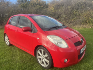 2008 Toyota Yaris 1.8 Vvt-I Sr in Red — image 2
