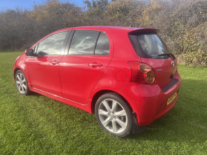 2008 Toyota Yaris 1.8 Vvt-I Sr in Red — image 6