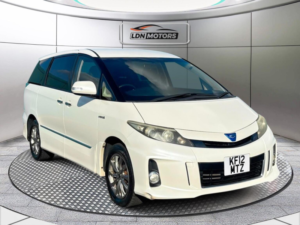 2012 Toyota Estima 2.4 Hybrid Auto Premium Edition in White — image 4