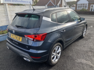 2021 SEAT Arona 1.0 Tsi Fr in Grey — image 2