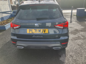 2021 SEAT Arona 1.0 Tsi Fr in Grey — image 3