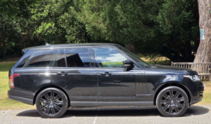 2015 Land Rover Range Rover 3.0 Range Rover Vogue Tdv6 Auto 4WD 5dr in Black — image 6