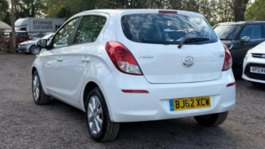2012 Hyundai I20 1.2 Active Euro 5 5dr in White — image 4