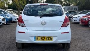 2012 Hyundai I20 1.2 Active Euro 5 5dr in White — image 5