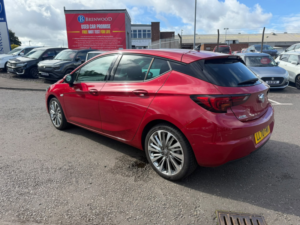 2020 Vauxhall Astra 1.2 Turbo Ultimate Nav Hatchback 5dr Petrol Manual Euro 6 (s/s) (145 Ps) in Red — image 4