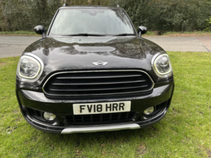 2018 MINI Countryman 2.0 Cooper D Countryman in Black — image 3