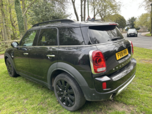 2018 MINI Countryman 2.0 Cooper D Countryman in Black — image 6