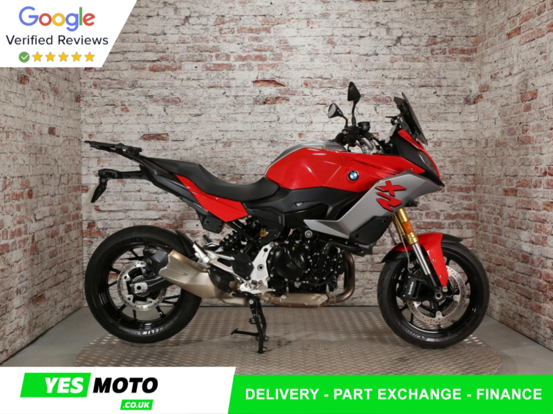 2021 BMW F 900 Xr in Red — image 1