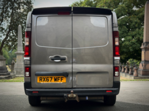 2017 Renault Trafic 1.6 Crew Van Ll29 Energy Dci 125 Sport Nav Euro 6 in Grey — image 6