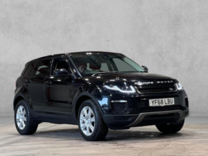2018 Land Rover Range Rover Evoque 2.0 Td4 Se Tech Auto 4WD Euro 6 (s/s) 5dr in Black — image 5