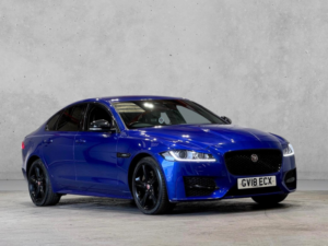 2018 Jaguar Xf 2.0i R-Sport Auto AWD Euro 6 (s/s) 4dr in Blue — image 6