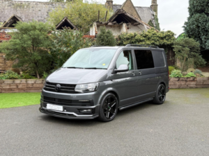 2019 Volkswagen Transporter 2.0 Tdi T28 150 Highline DSG in Grey — image 2