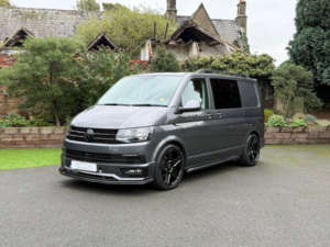 2019 Volkswagen Transporter 2.0 Tdi T28 150 Highline DSG in Grey — image 3