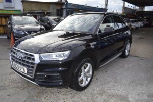 2019 Audi Q5 2.0 Tdi 40 Sport in Black — image 3