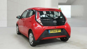 2014 Toyota Aygo 1.0 Vvt-I X-Play Euro 5 5dr Euro 5 in Red — image 3