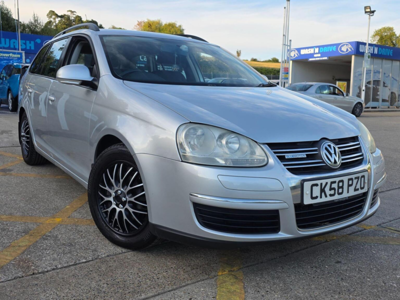 2008 Volkswagen Golf 1.9 Tdi Bluemotion Euro 4 5dr in Silver — image 1
