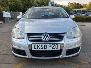 2008 Volkswagen Golf 1.9 Tdi Bluemotion Euro 4 5dr in Silver — image 2