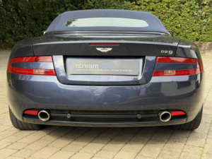 2007 Aston Martin Db9 5.9 in Blue — image 6