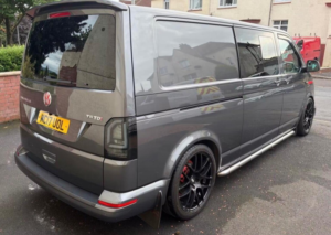 2017 Volkswagen Transporter 2.0 Tdi T32 Bluemotion Tech DSG Fwd Lwb Euro 6 (s/s) 4dr in Grey — image 3
