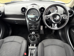 2015 MINI Countryman 2.0 Cooper Sd All4 Euro 5 (s/s) 5dr in White — image 2