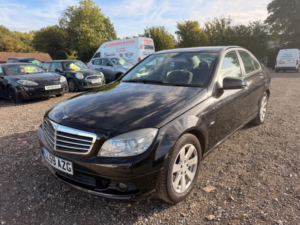 2009 Mercedes-Benz C Class 1.6 C180k Blueefficiency Se Euro 4 4dr in Black — image 4