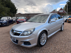 2008 Vauxhall Vectra 1.8 Vvt Sri 5dr in Silver — image 4