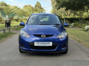 2010 Mazda Mazda2 1.3 Ts2 in Blue — image 2