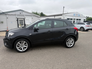 2016 Vauxhall Mokka 1.4i Turbo Exclusiv SUV 5dr Petrol Auto 2WD Euro 6 (140 Ps) in Black — image 4