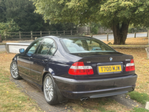 2002 BMW 3 Series 2.5 325i Sport Saloon in Blue — image 3