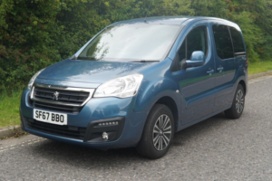 2017 Peugeot Partner Tepee 5 SEAT Petrol Wheelchair Accessible Disabled Access Vehicle Wav in Blue — image 5