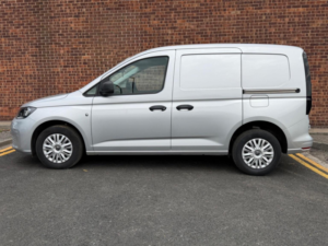 2023 Volkswagen Caddy 2.0 Tdi C20 Commerce Plus Swb Euro 6 (s/s) 5dr in Silver — image 3