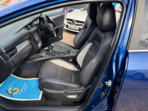 2015 Toyota Avensis 1.6 D-4d Business Edition Plus Touring Sports Euro 6 (s/s) 5dr in Blue — image 4