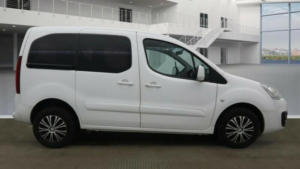 2017 Citroen Berlingo 1.6 Bluehdi Feel Multispace MPV Euro 6 5dr in White — image 5