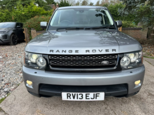 2013 Land Rover Range Rover Sport 3.0 Sd V6 Se in Grey — image 2