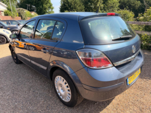 2008 Vauxhall Astra 1.6i 16v Life 5dr in Blue — image 5