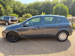 2008 Vauxhall Astra 1.6i 16v Life 5dr in Blue — image 6