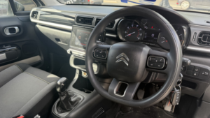 2018 Citroen C3 1.2 Puretech Feel Grey 5dr 8 Stamps+cruise+dab+bluetooth in Grey — image 5