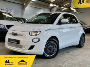 2022 Fiat 500e 42kwh Icon Auto 3dr in White — image 2