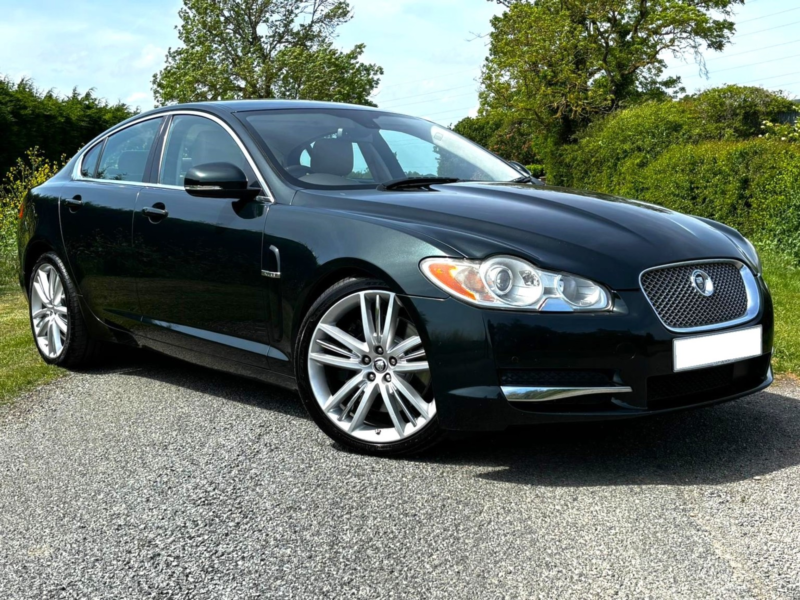 2009 Jaguar Xf 5.0 V8 Portfolio in Green — image 1