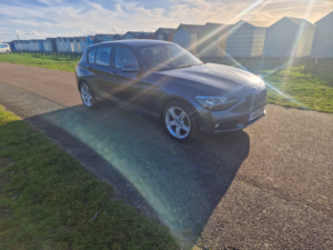 2011 BMW 1 Series 2.0 118d Sport 5-Door in Grey — image 2