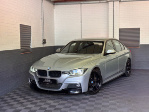 2017 BMW 3 Series 3.0 330d M Sport Saloon 4dr Diesel Auto Euro 6 (s/s) (258 Ps) in Silver — image 3