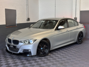 2017 BMW 3 Series 3.0 330d M Sport Saloon 4dr Diesel Auto Euro 6 (s/s) (258 Ps) in Silver — image 4