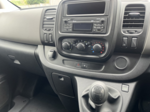 2019 Renault Trafic 1.6 Sl27 Dci 120 Business My18 in Black — image 6