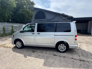 2011 Volkswagen Transporter in Silver — image 6