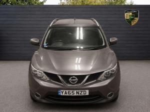 2015 Nissan Qashqai 1.2 Dig-T Tekna Xtron 2WD Euro 6 (s/s) 5dr in Grey — image 2