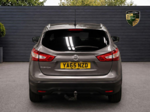 2015 Nissan Qashqai 1.2 Dig-T Tekna Xtron 2WD Euro 6 (s/s) 5dr in Grey — image 4
