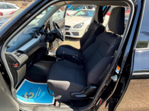 2018 Suzuki Swift 1.2 Dualjet Sz3 Euro 6 (s/s) 5dr in Black — image 4